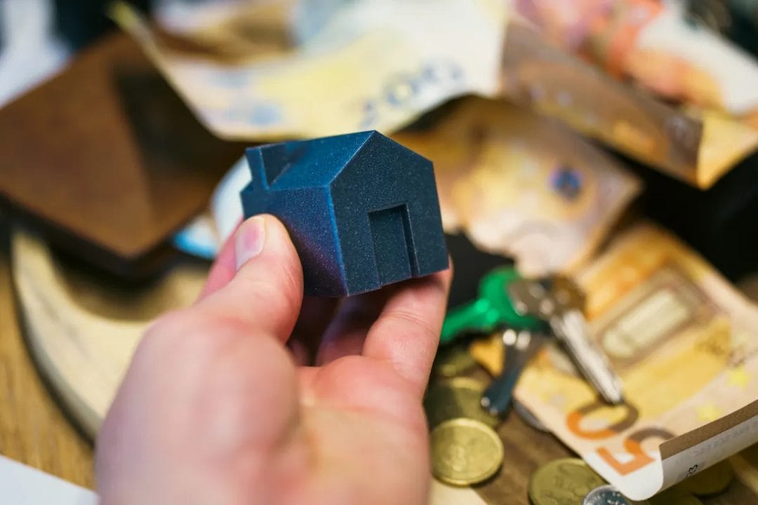 Lifetime ISA vs Help to Buy ISA: How the 25% Bonus Really Works for First-Time Buyers